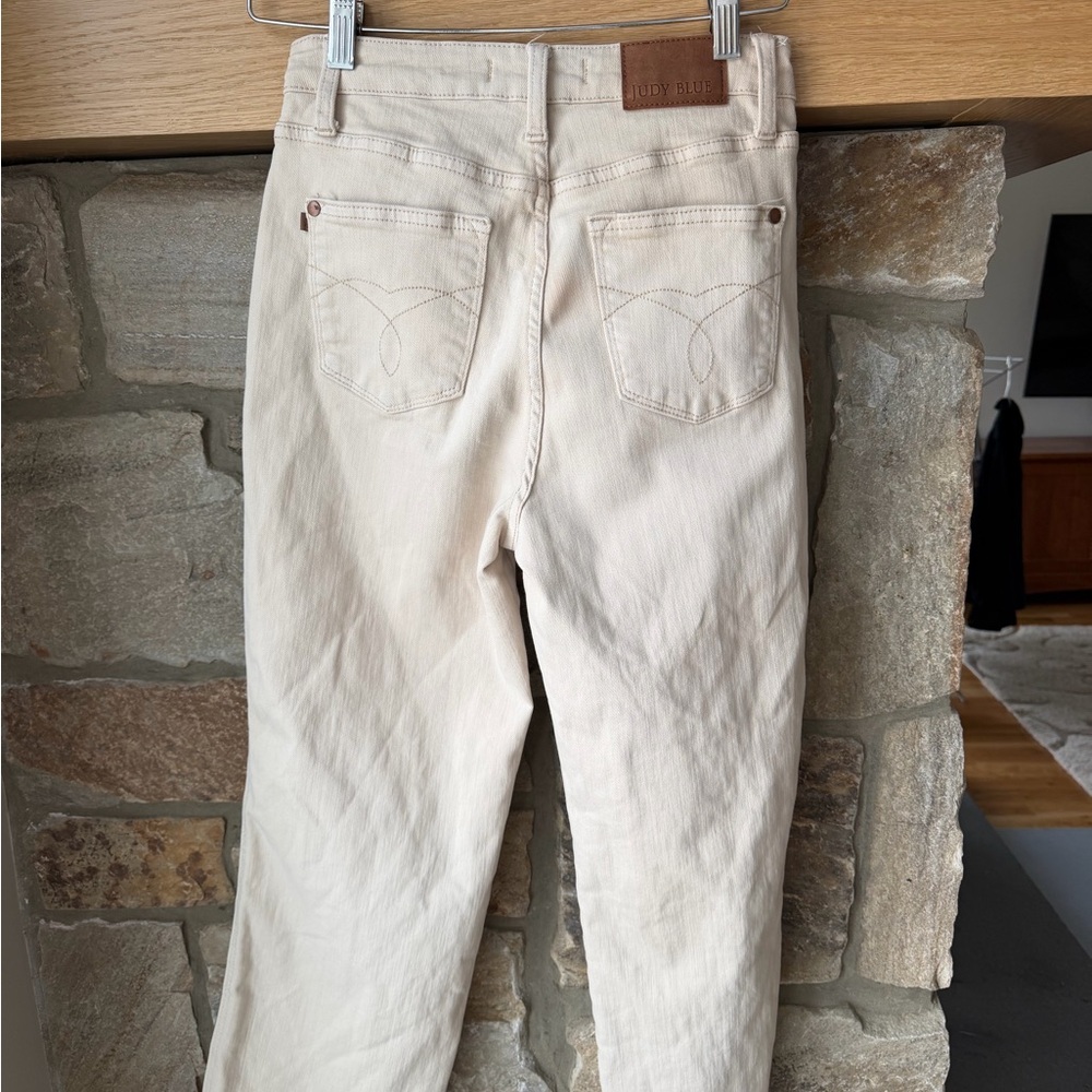 Judy Blue Neutral Cream Cropped High-Rise Jeans - Picture 4 of 9